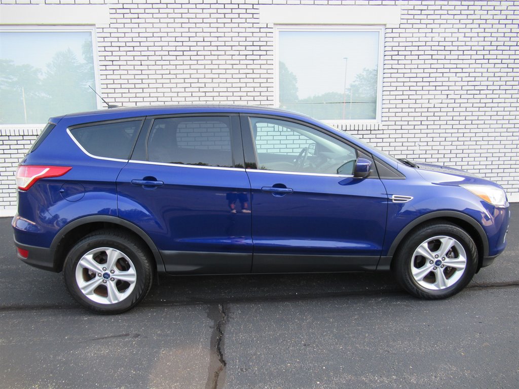 2014 Ford Escape - $9,995