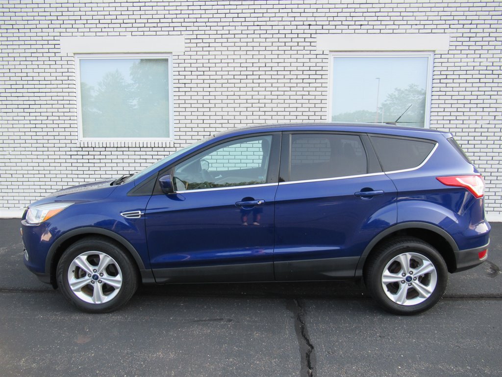 2014 Ford Escape - $9,995