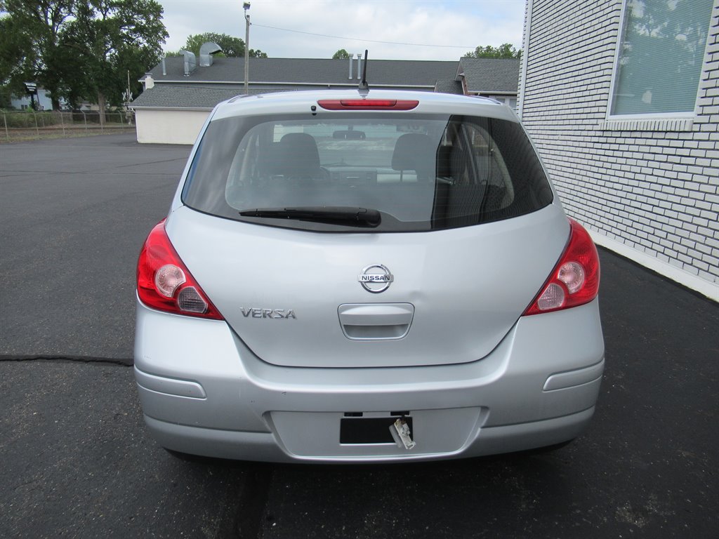2007 Nissan Versa - $4,999