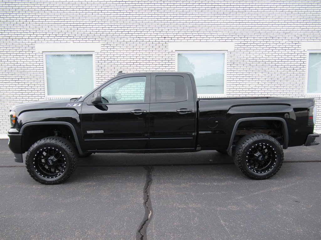 2017 GMC Sierra - $22,999