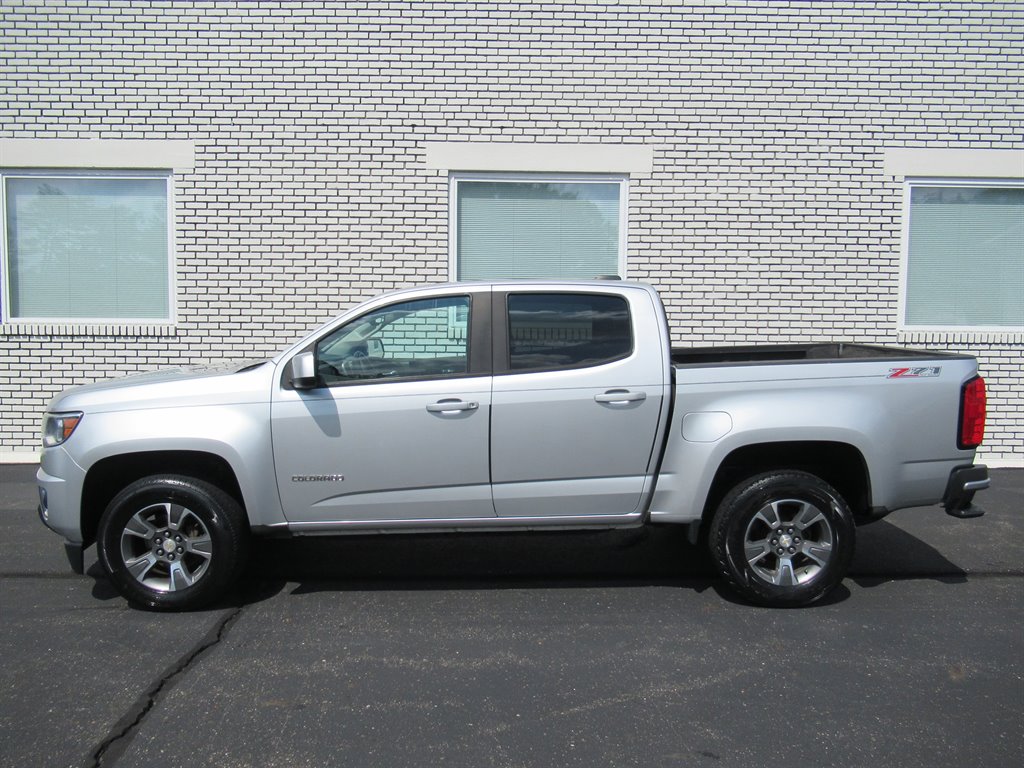 2016 Chevrolet Colorado - $15,999
