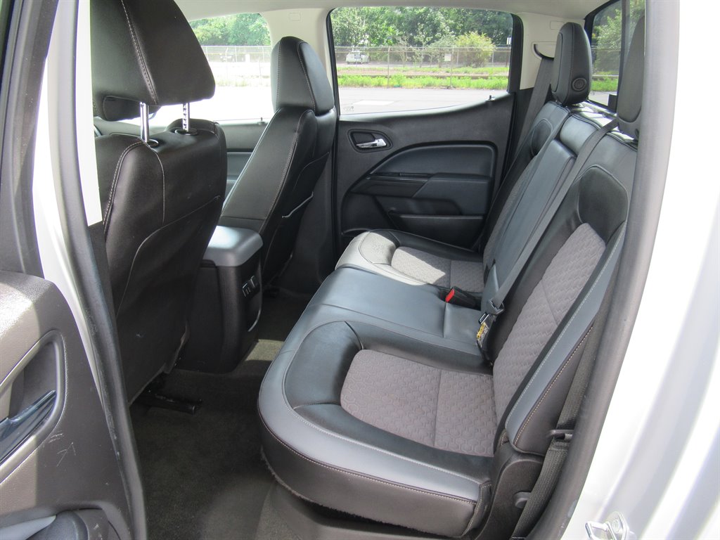 2016 Chevrolet Colorado - $15,999