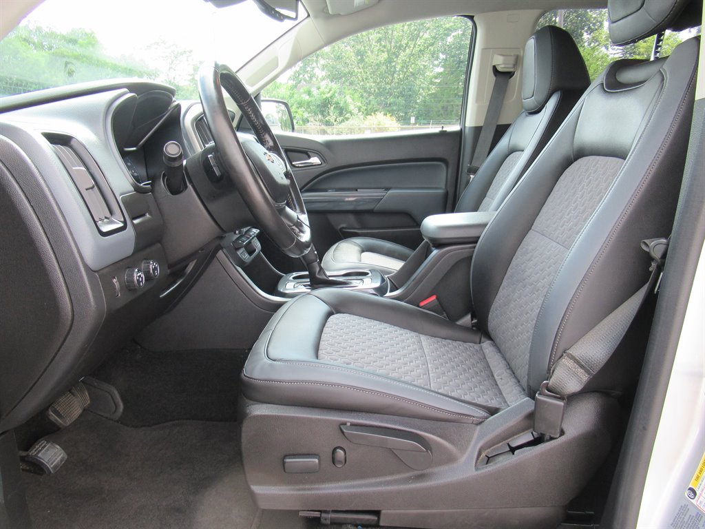 2016 Chevrolet Colorado - $15,999