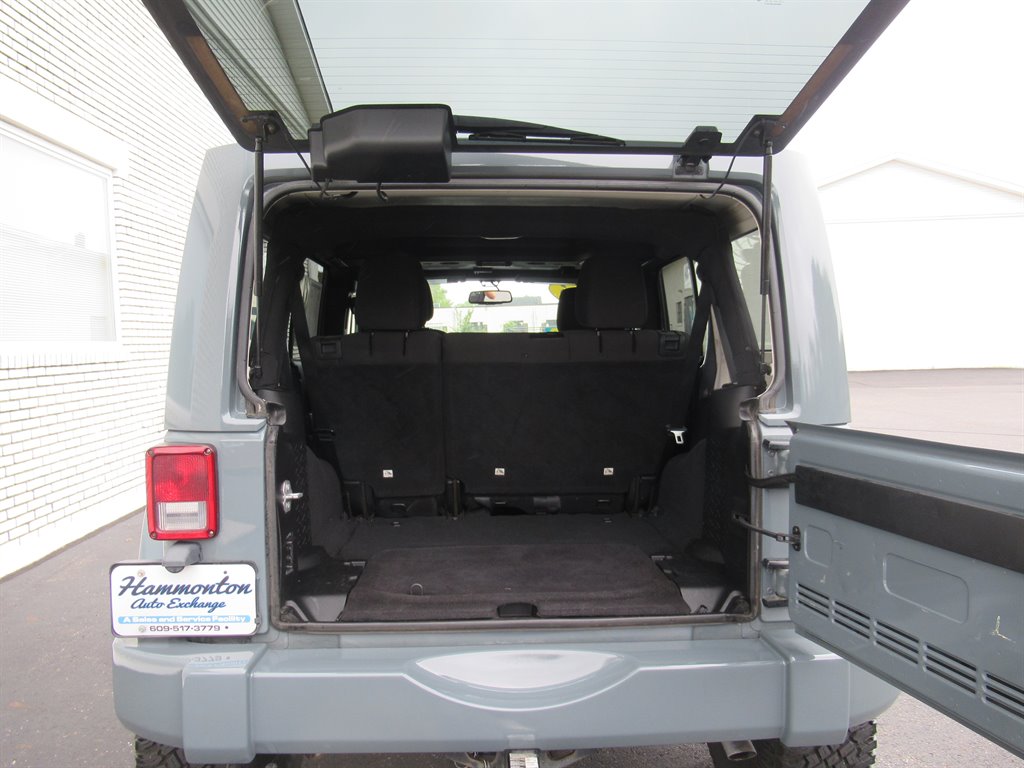 2015 Jeep Wrangler - $18,995