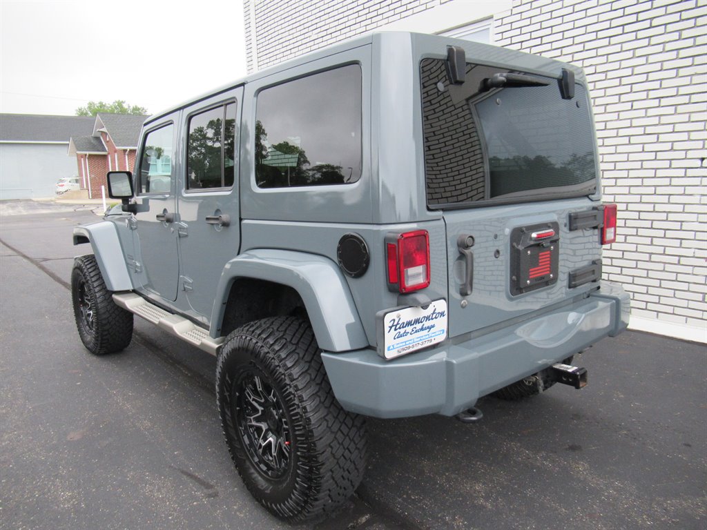 2015 Jeep Wrangler - $18,995