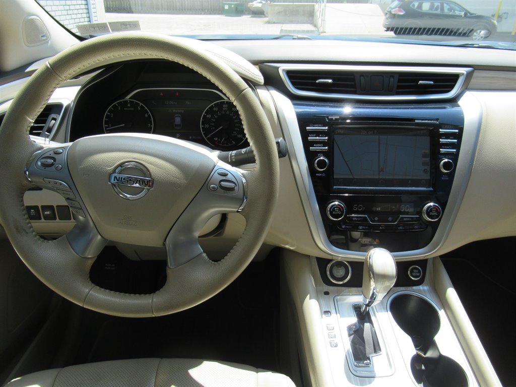 2016 Nissan Murano - $11,995