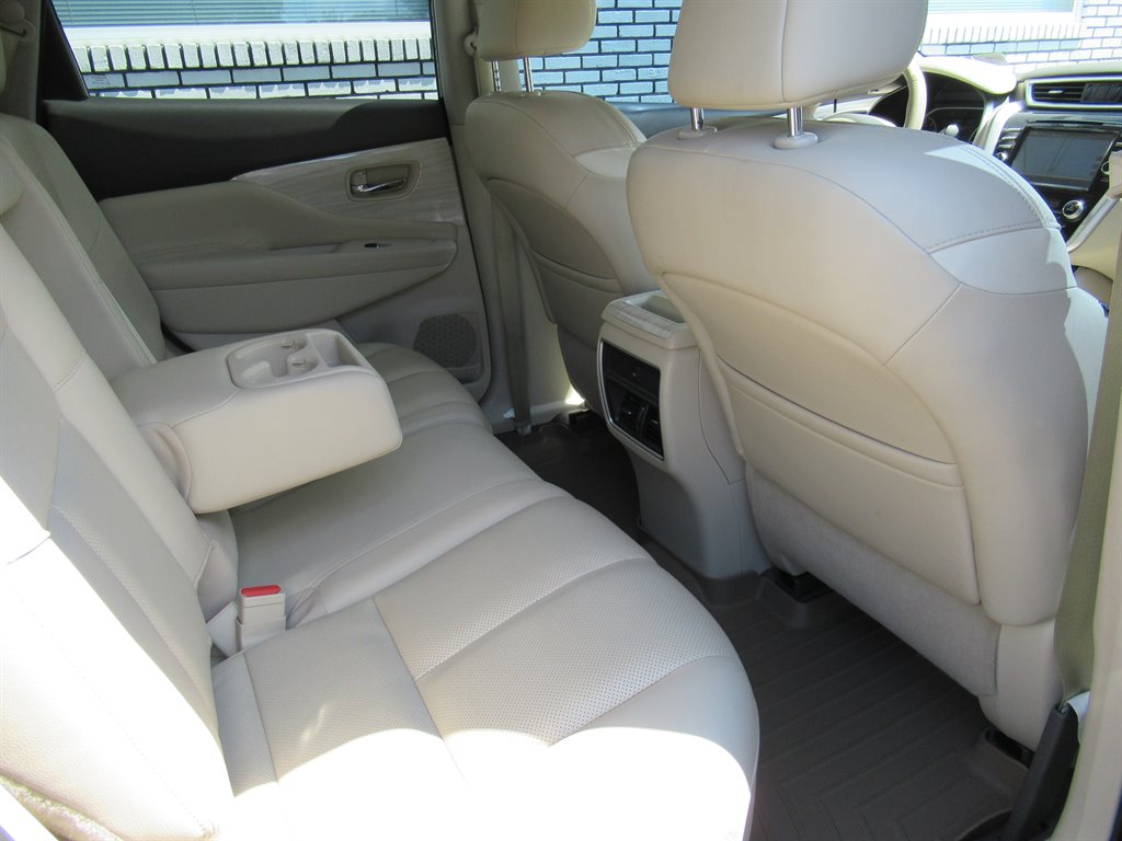 2016 Nissan Murano - $11,995