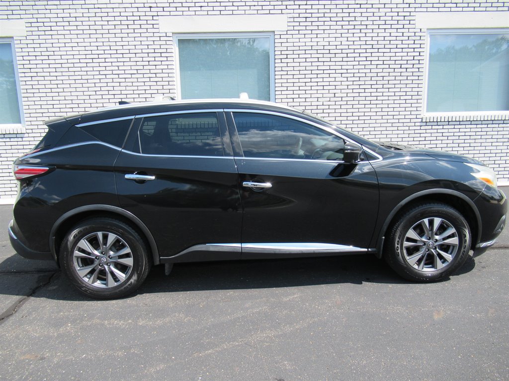 2016 Nissan Murano - $11,995