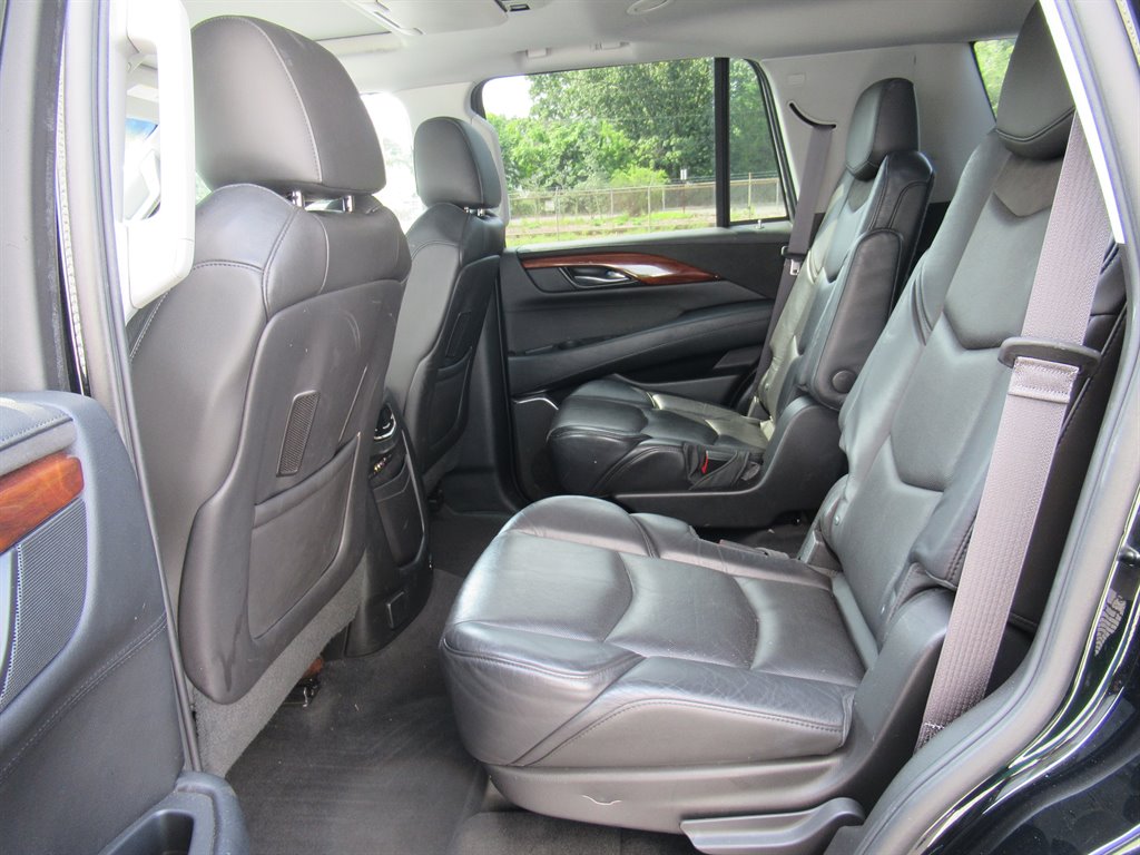 2015 Cadillac Escalade - $19,995