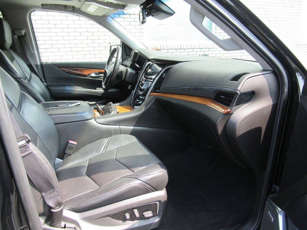 2015 Cadillac Escalade - $19,995