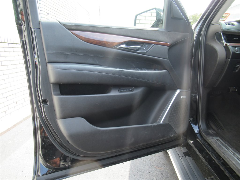 2015 Cadillac Escalade - $19,995