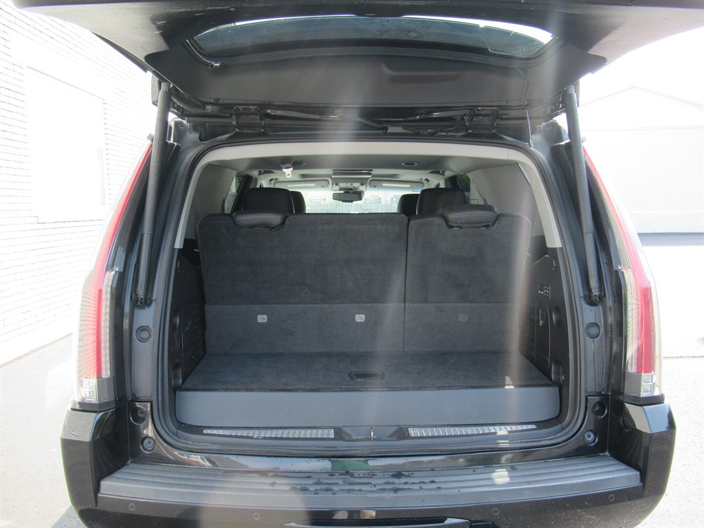 2015 Cadillac Escalade - $19,995