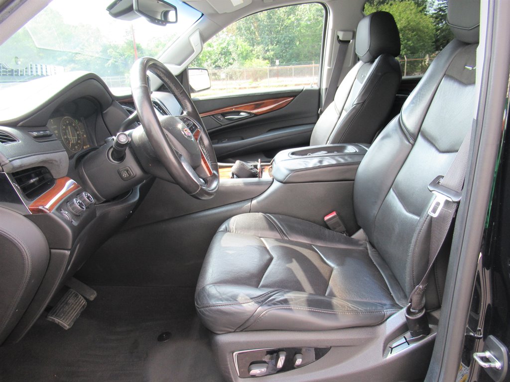 2015 Cadillac Escalade - $19,995