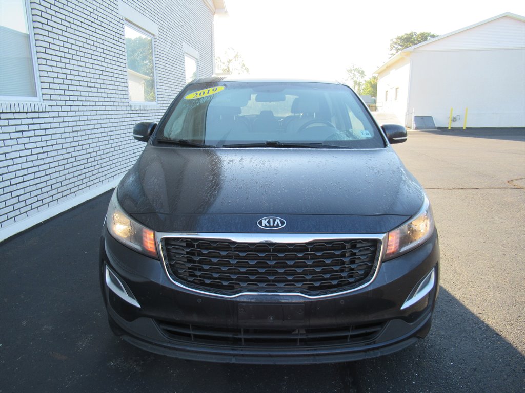 2019 Kia Sedona - $11,995