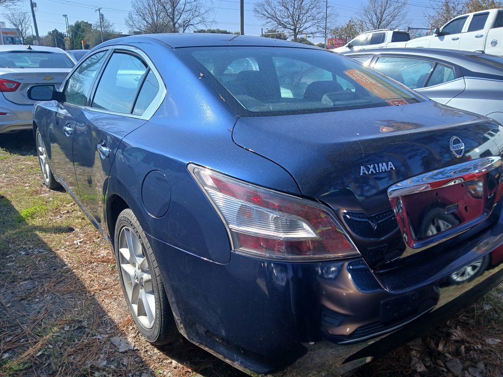 2013 Nissan Maxima - $9,900