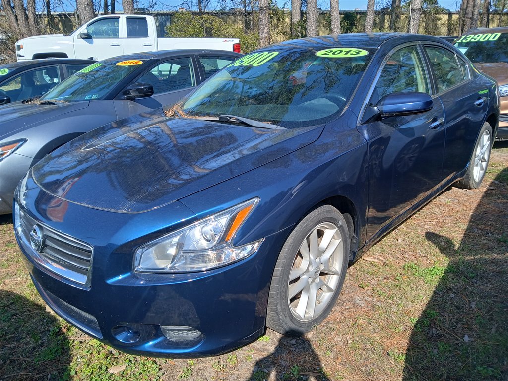 2013 Nissan Maxima - $9,900