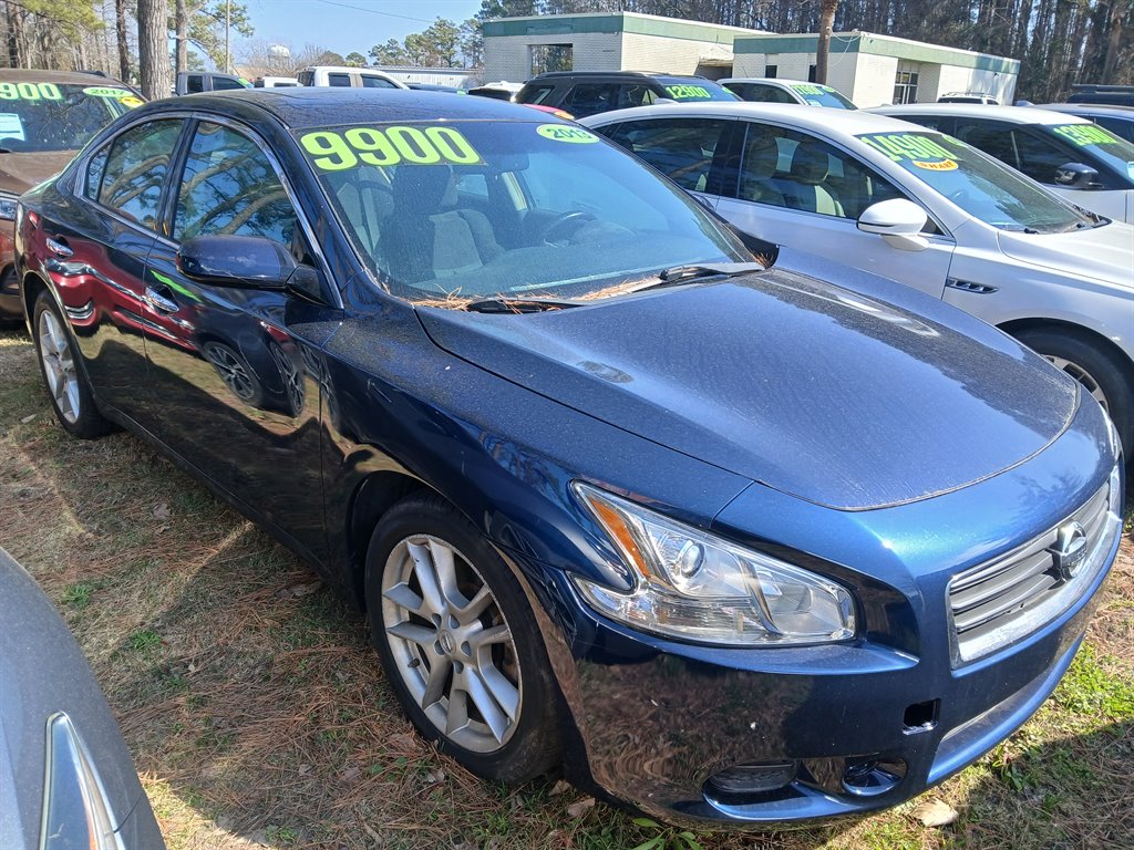 2013 Nissan Maxima - $9,900