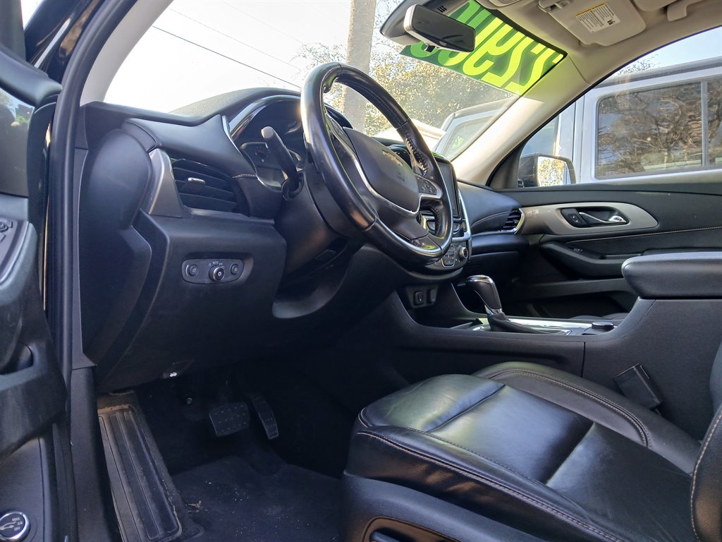 2019 Chevrolet Traverse RS photo