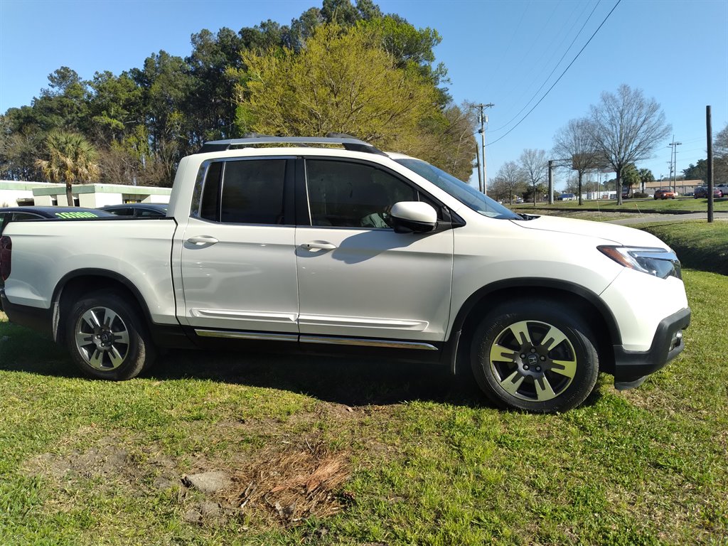 2017 Honda Ridgeline RTL-T photo