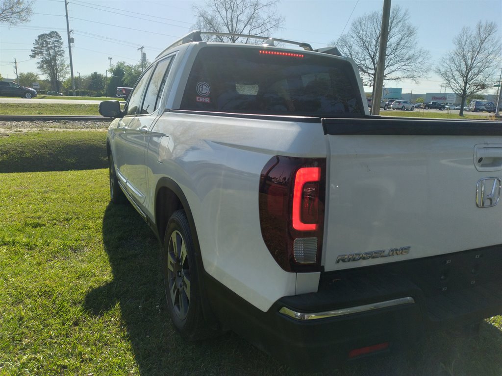 2017 Honda Ridgeline RTL-T photo