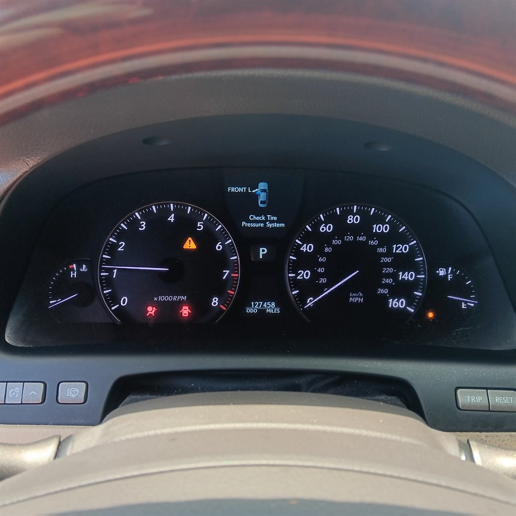 2007 Lexus LS - $8,900