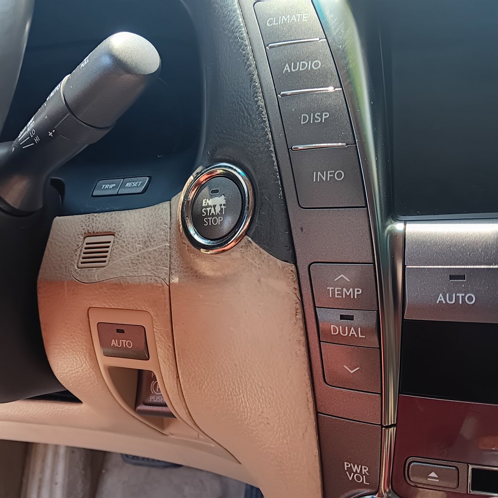2007 Lexus LS - $8,900