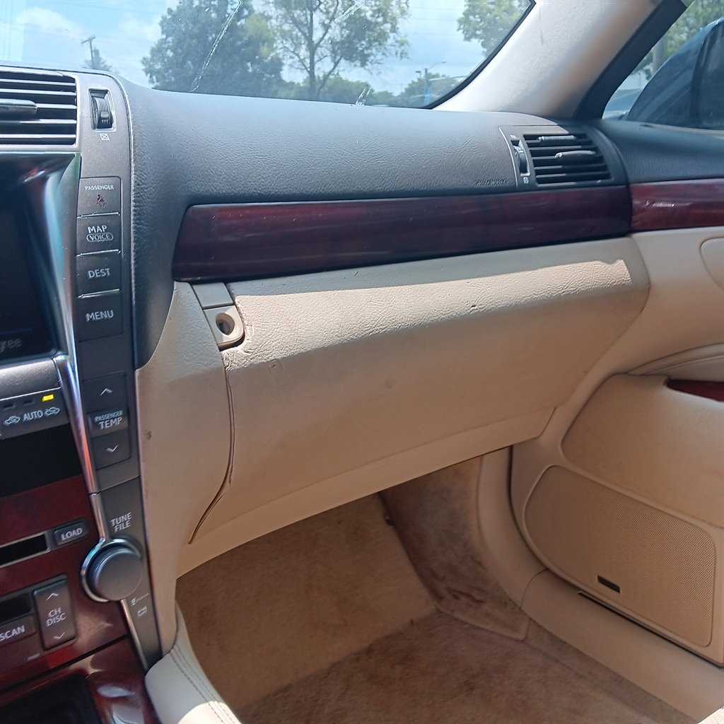 2007 Lexus LS - $8,900