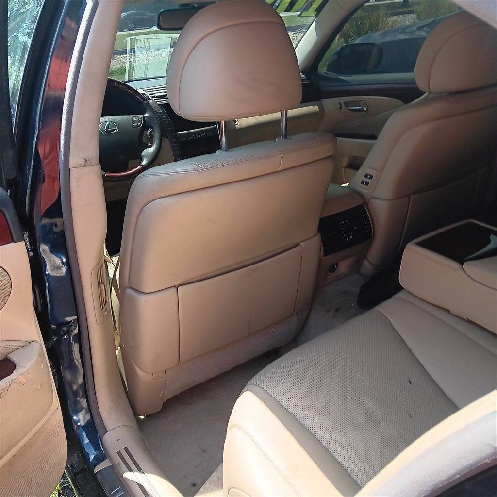 2007 Lexus LS - $8,900