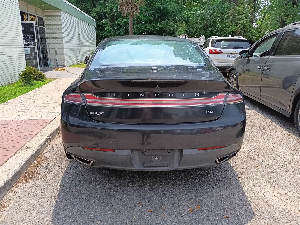 2013 Lincoln MKZ photo