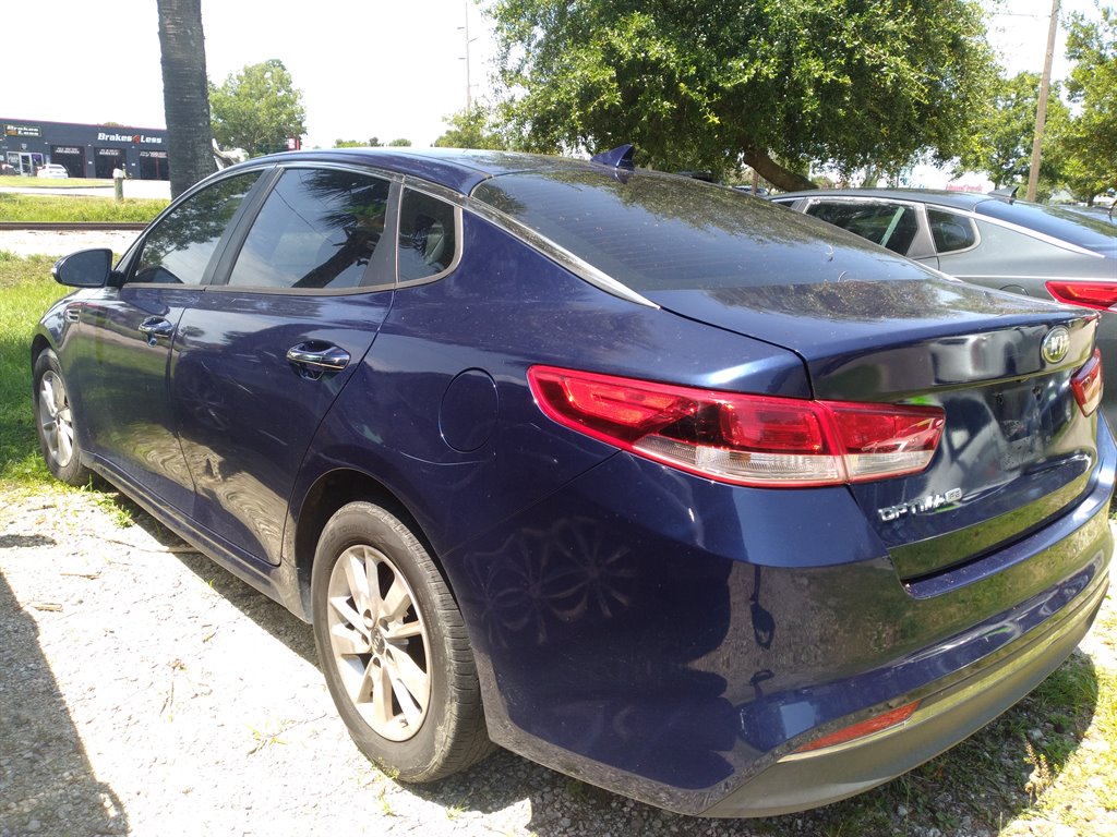 2018 Kia Optima LX photo