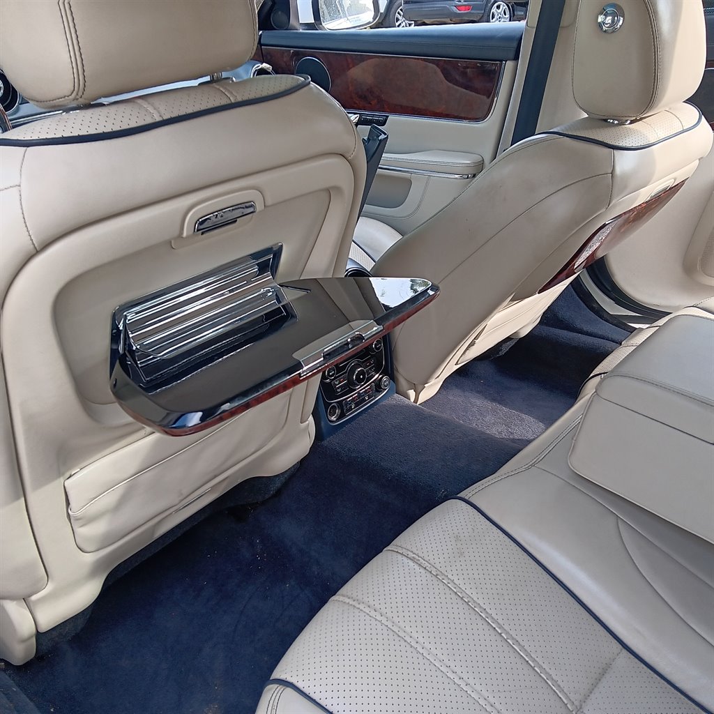 2011 Jaguar XJL photo