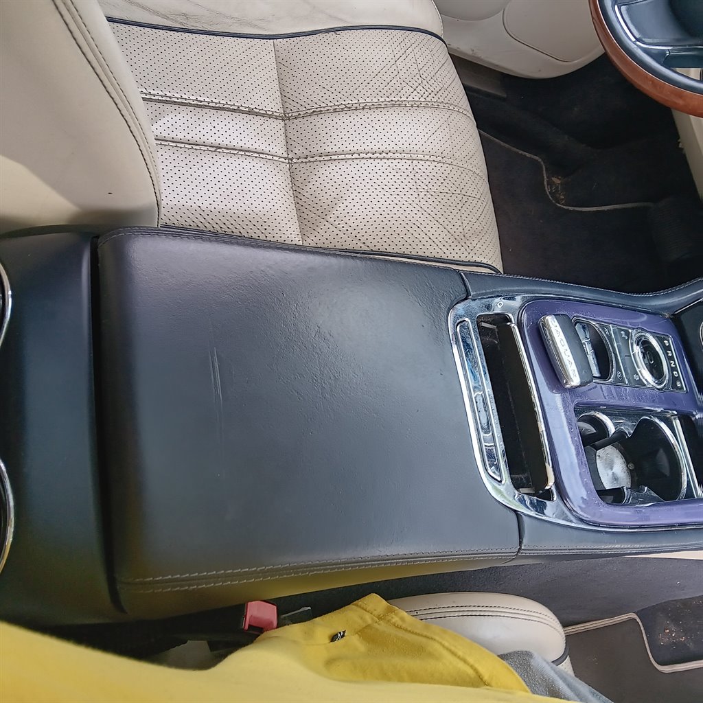 2011 Jaguar XJL photo