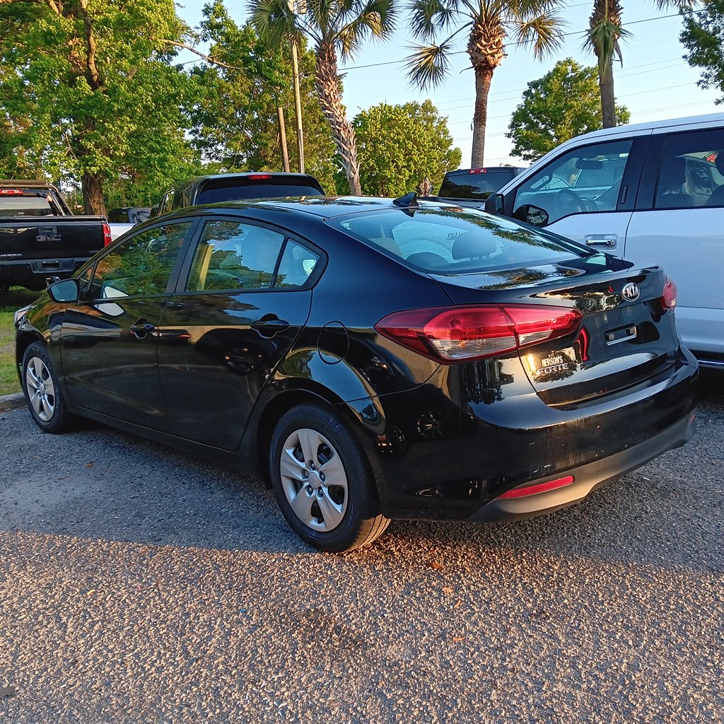 2018 Kia Forte - $9,900