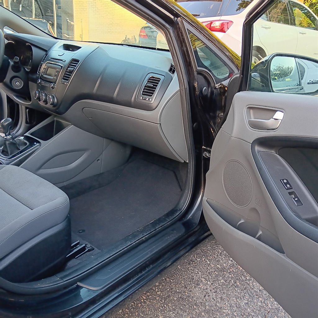 2018 Kia Forte - $9,900