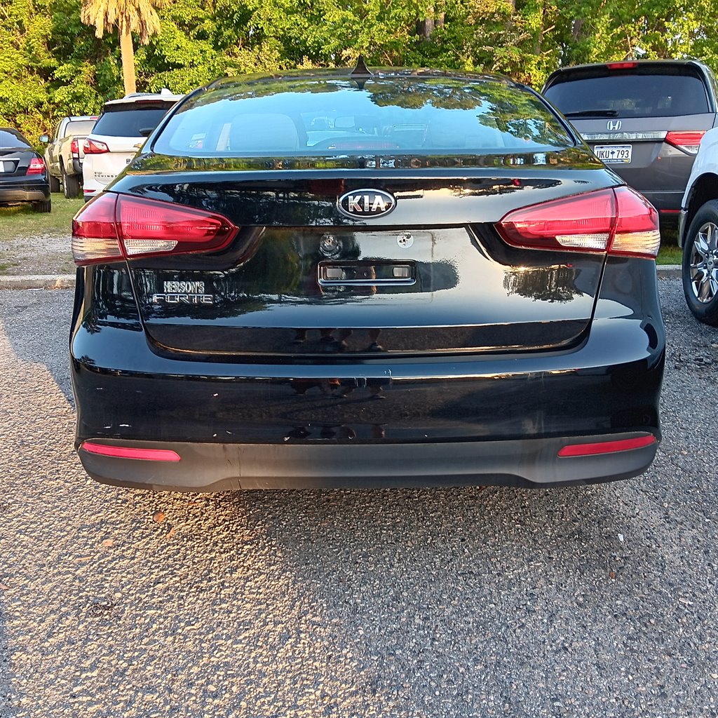 2018 Kia Forte - $9,900
