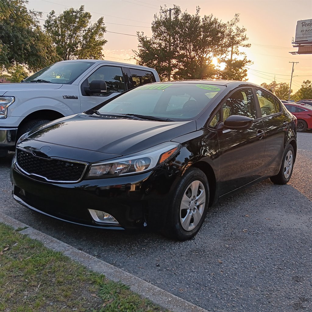 2018 Kia Forte - $9,900