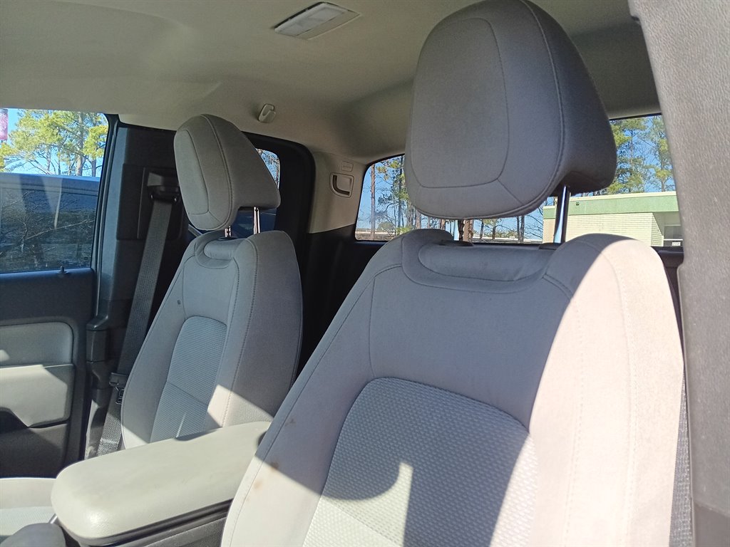 2019 Chevrolet Colorado - $17,900