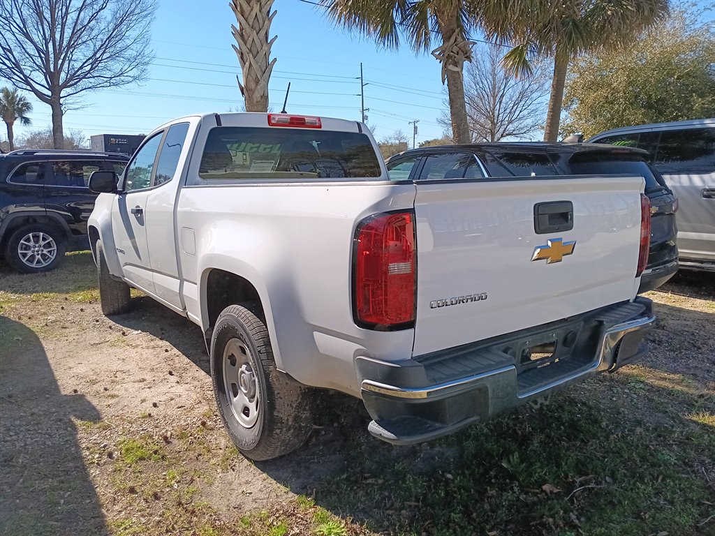 2019 Chevrolet Colorado - $17,900