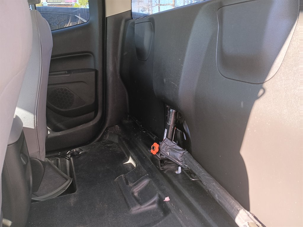 2019 Chevrolet Colorado - $17,900