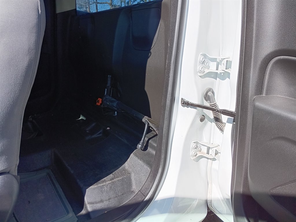 2019 Chevrolet Colorado - $17,900