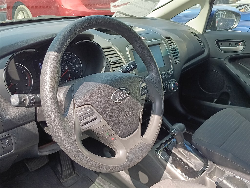 2018 Kia Forte - $10,900