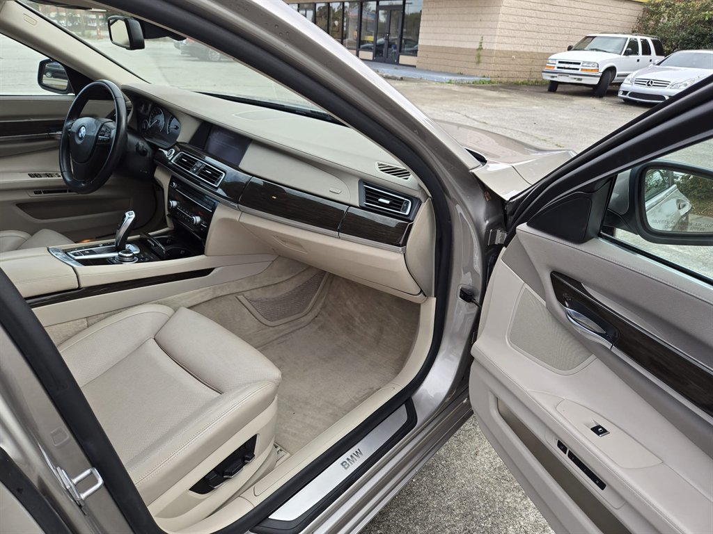 2011 BMW 750xi - $6,900
