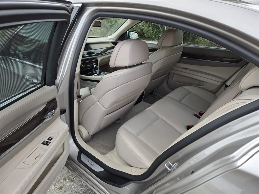 2011 BMW 750xi - $6,900