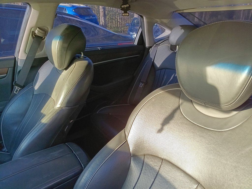 2015 Hyundai Genesis - $14,900