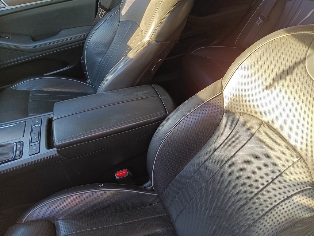 2015 Hyundai Genesis - $14,900