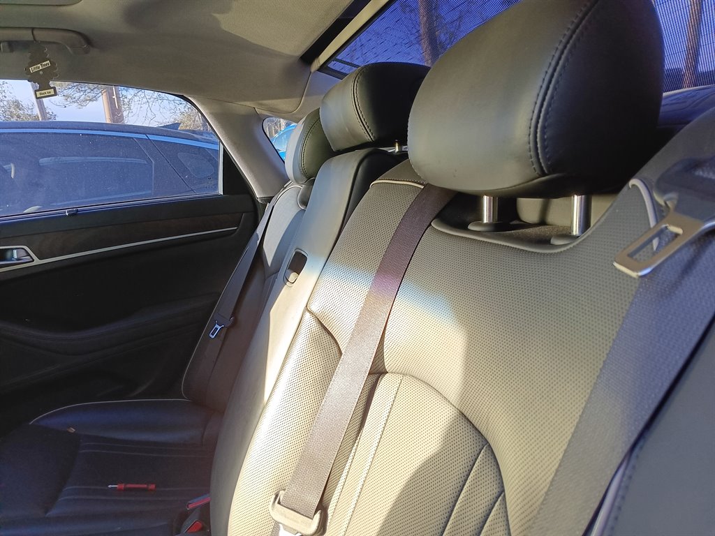 2015 Hyundai Genesis - $14,900