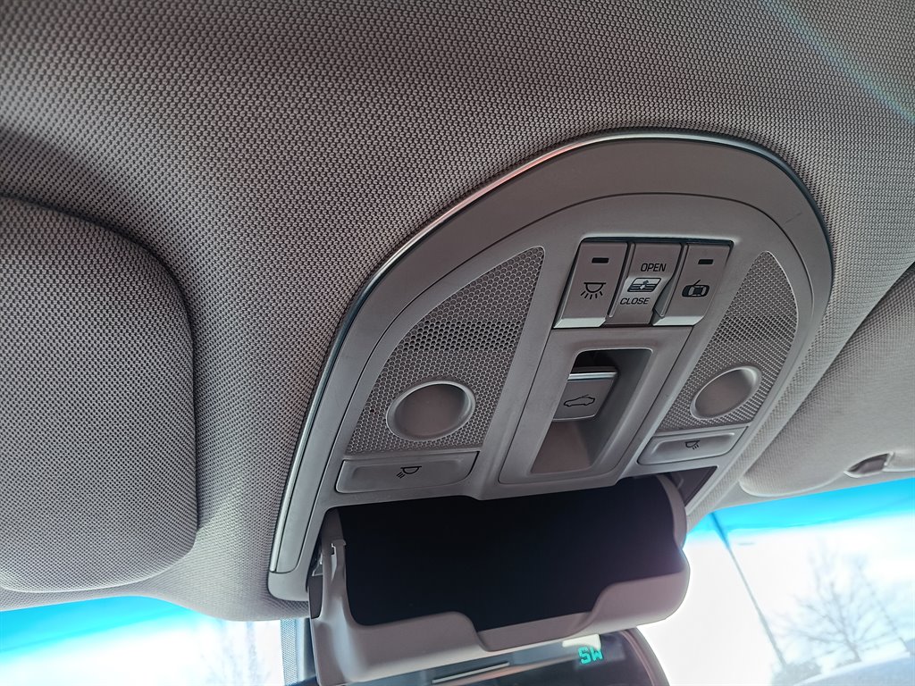 2015 Hyundai Genesis - $14,900