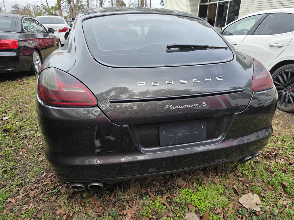 2013 Porsche Panamera - $22,900