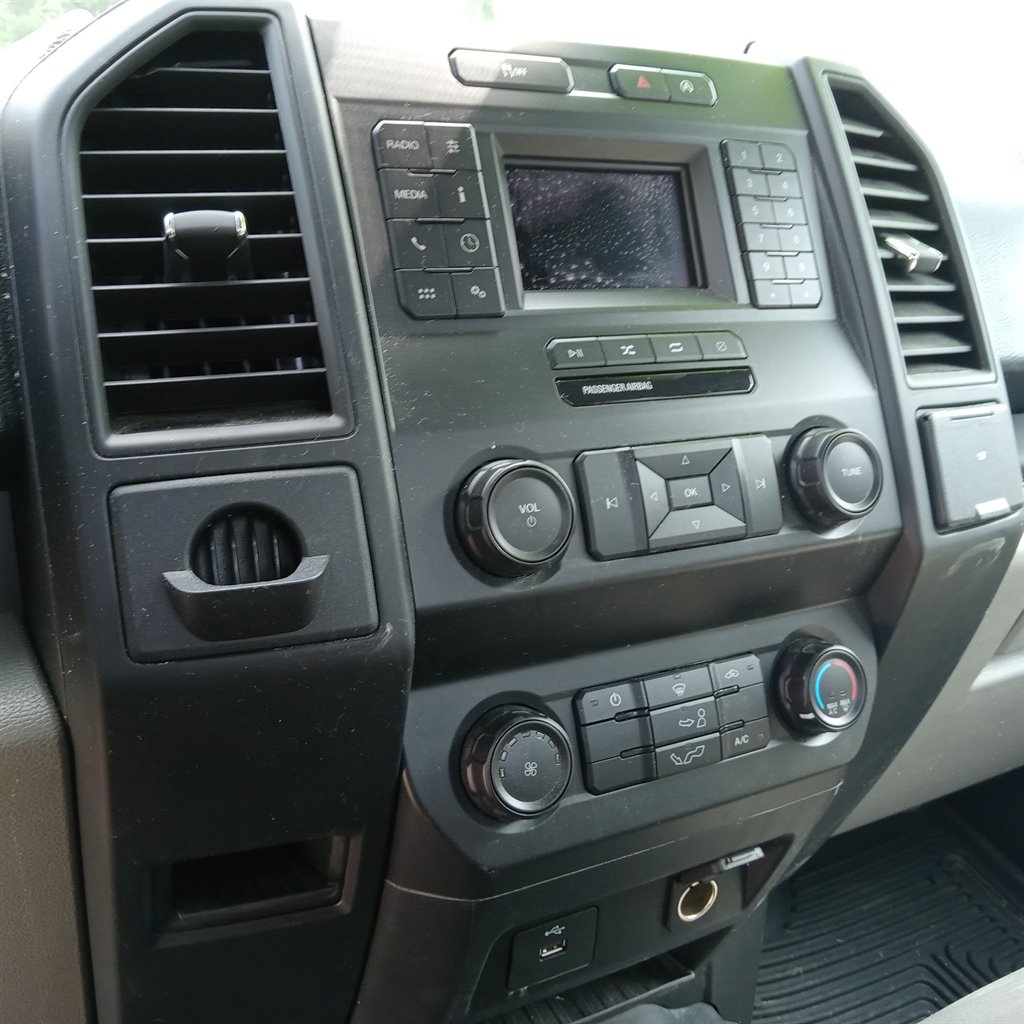 2019 Ford F150 XL photo