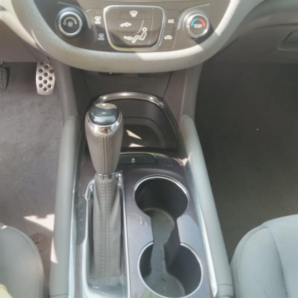2016 Chevrolet Malibu LT photo